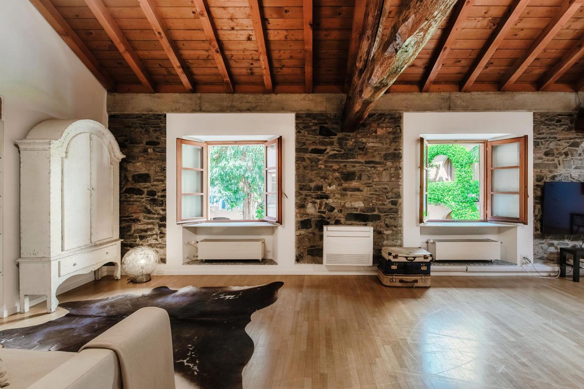 Corte Delle Rondini - Bymyhomeincomo Ngoại thất bức ảnh