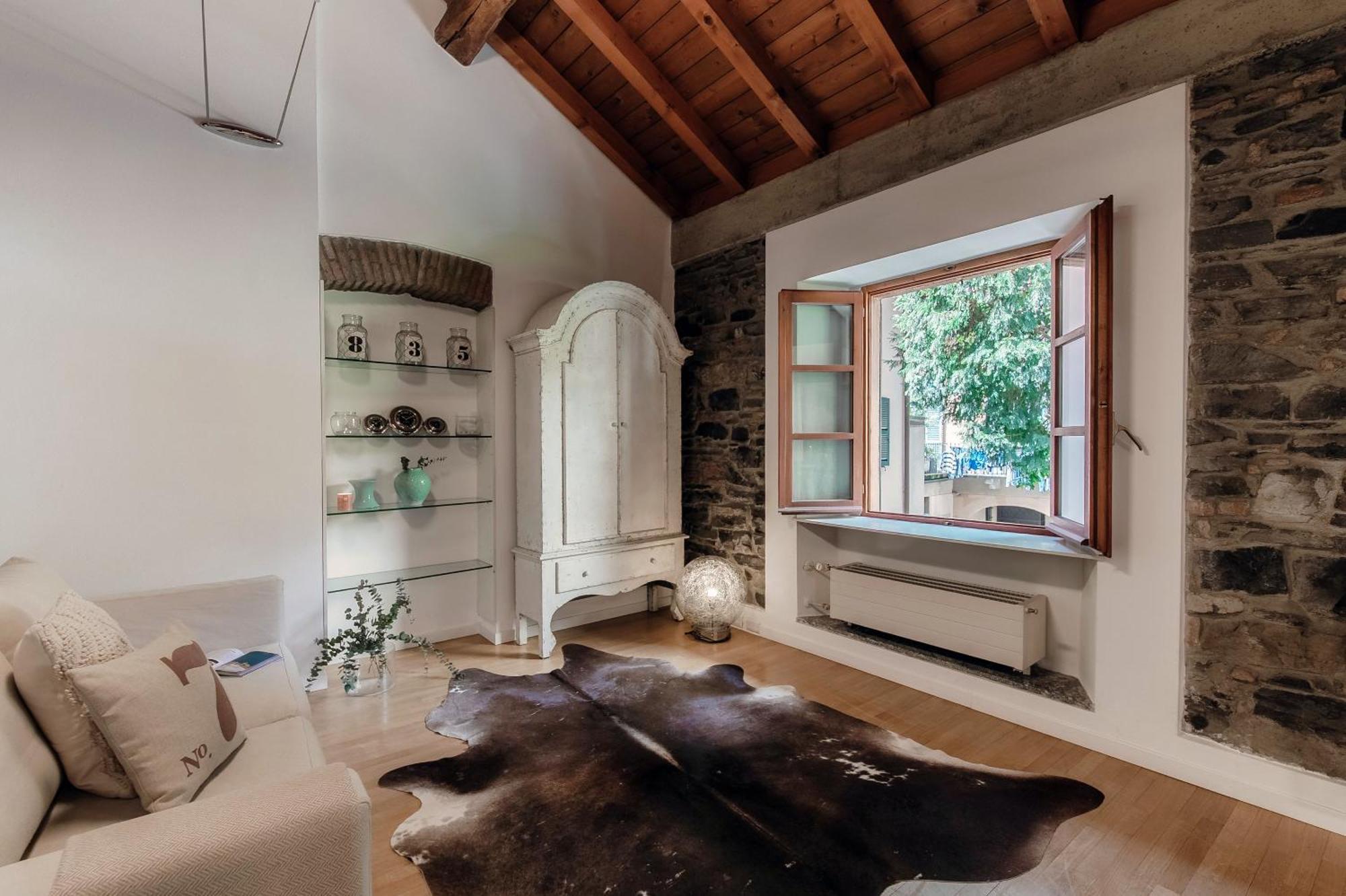 Corte Delle Rondini - Bymyhomeincomo Ngoại thất bức ảnh