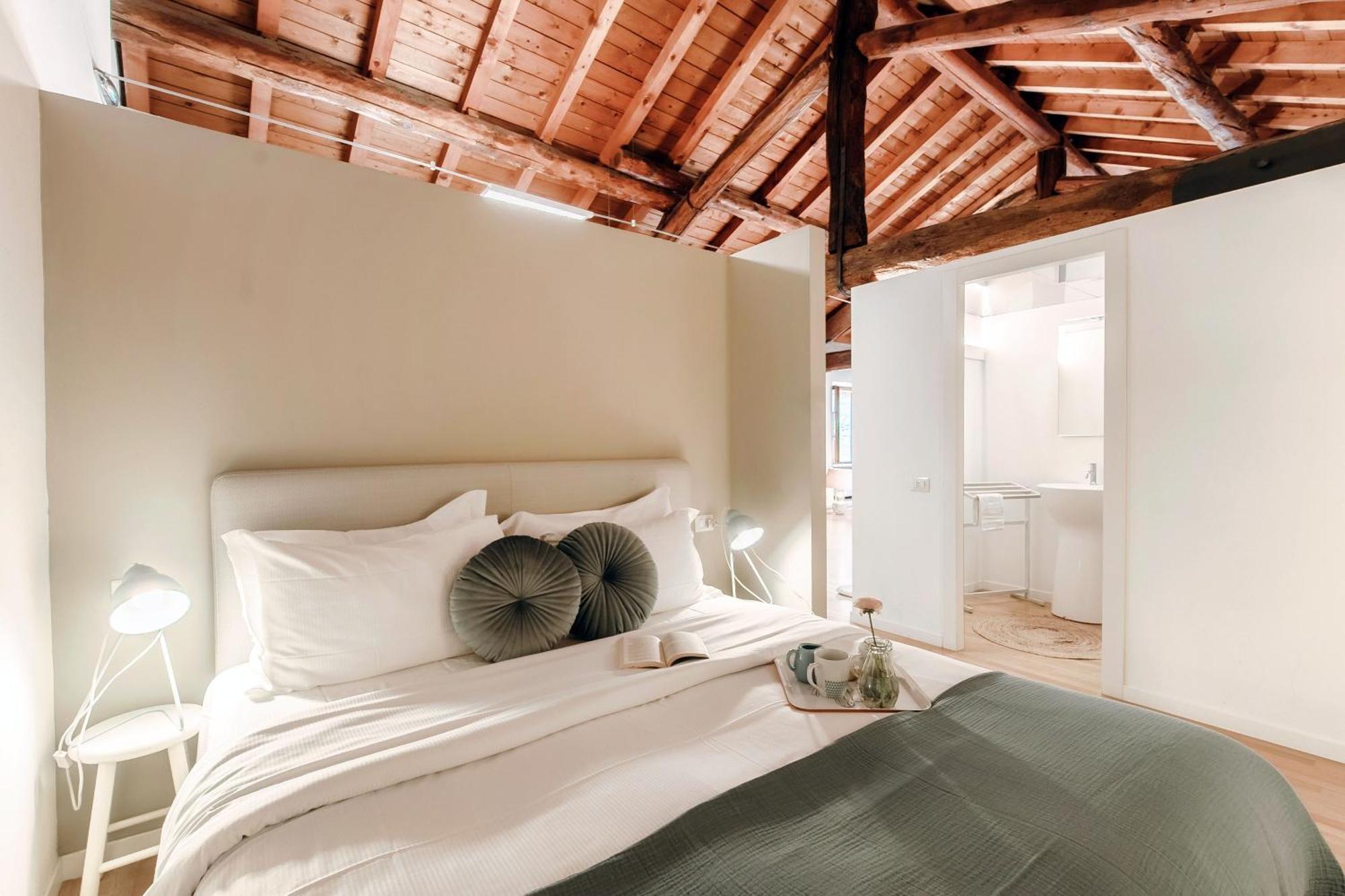 Corte Delle Rondini - Bymyhomeincomo Ngoại thất bức ảnh