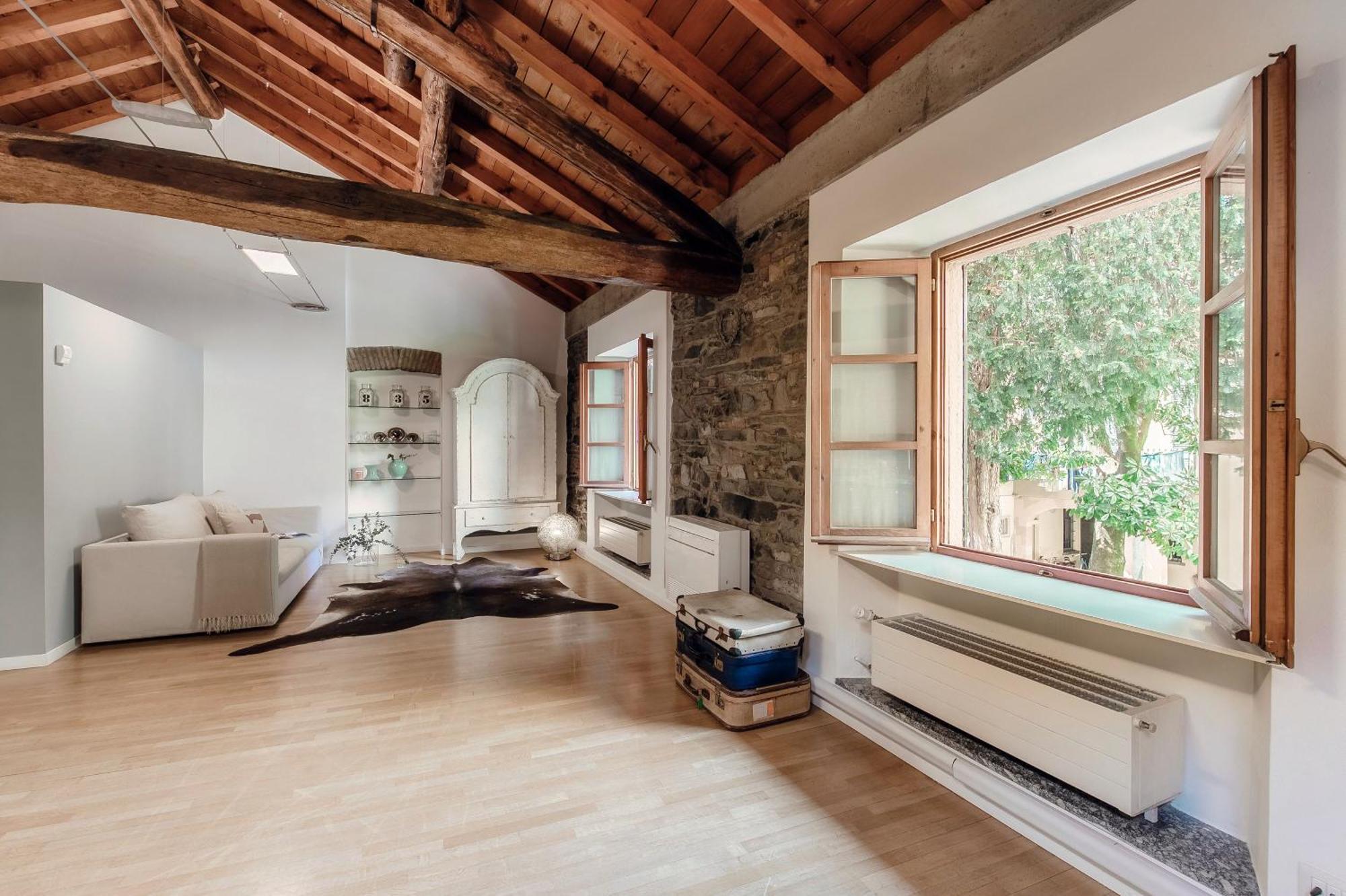 Corte Delle Rondini - Bymyhomeincomo Ngoại thất bức ảnh