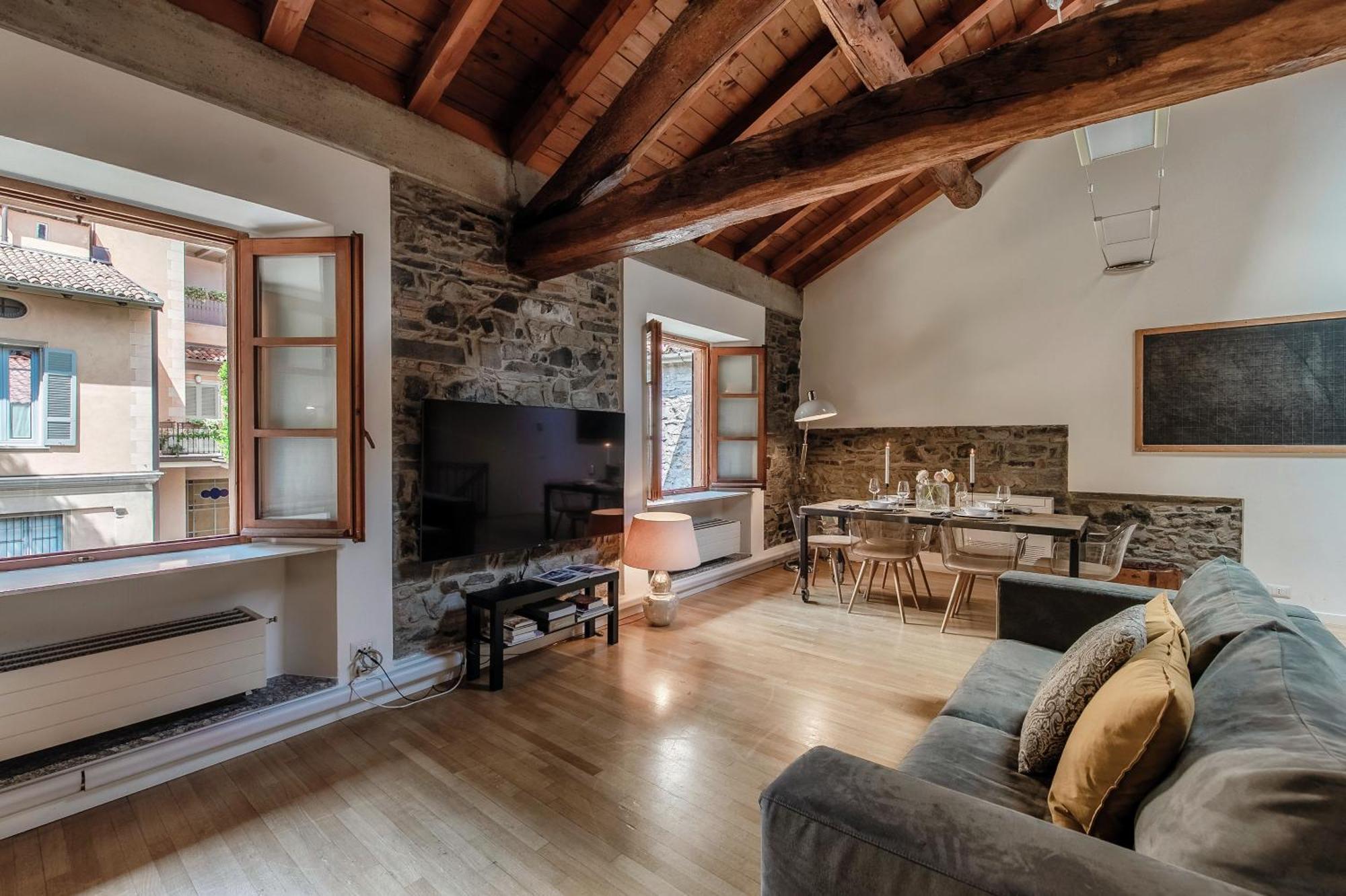 Corte Delle Rondini - Bymyhomeincomo Ngoại thất bức ảnh
